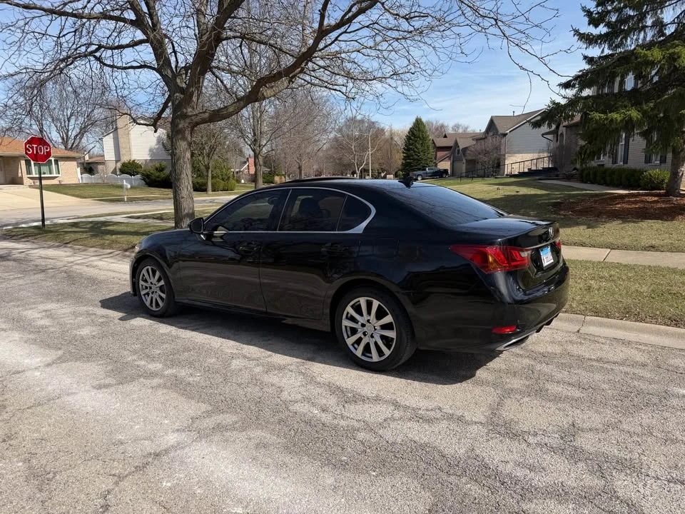 2013 Lexus GS 4th Gen - Image 3 of 16