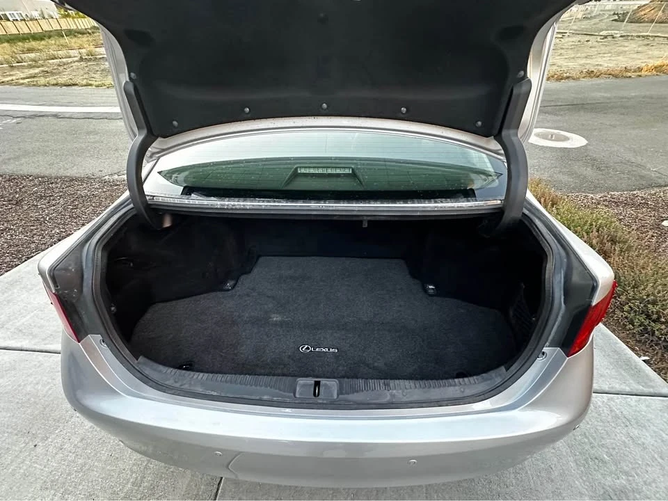 2013 Lexus GS 4th Gen - Image 11 of 18