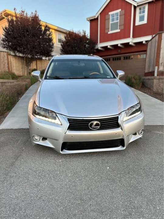 2013 Lexus GS 4th Gen - Image 3 of 18