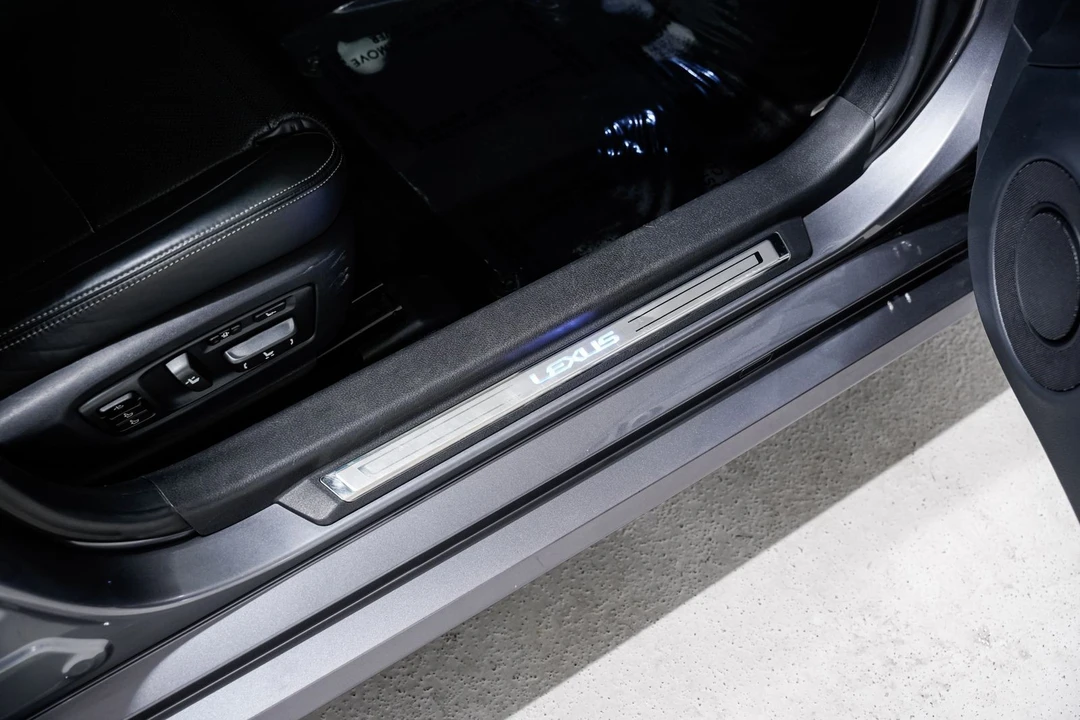 2013 Lexus GS 4th Gen - Image 30 of 31