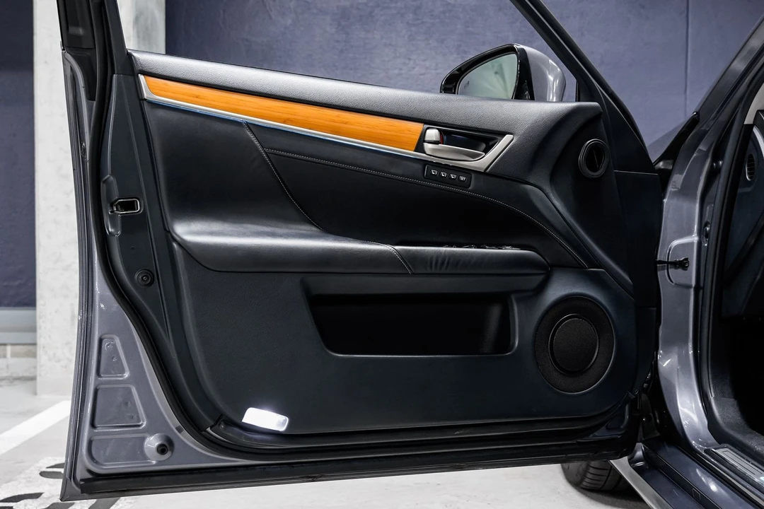 2013 Lexus GS 4th Gen - Image 28 of 31