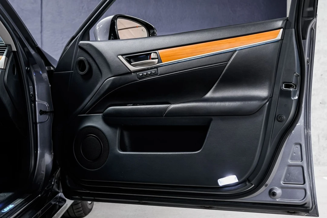 2013 Lexus GS 4th Gen - Image 29 of 31
