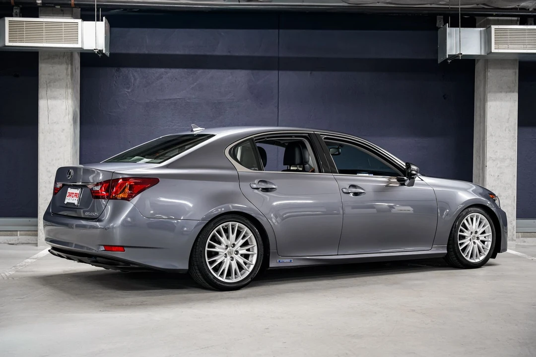 2013 Lexus GS 4th Gen - Image 3 of 31