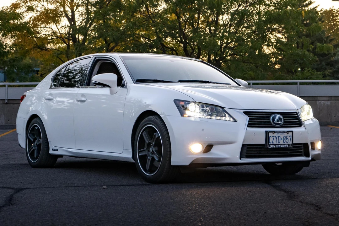 2013 Lexus GS 4th Gen - Image 14 of 31