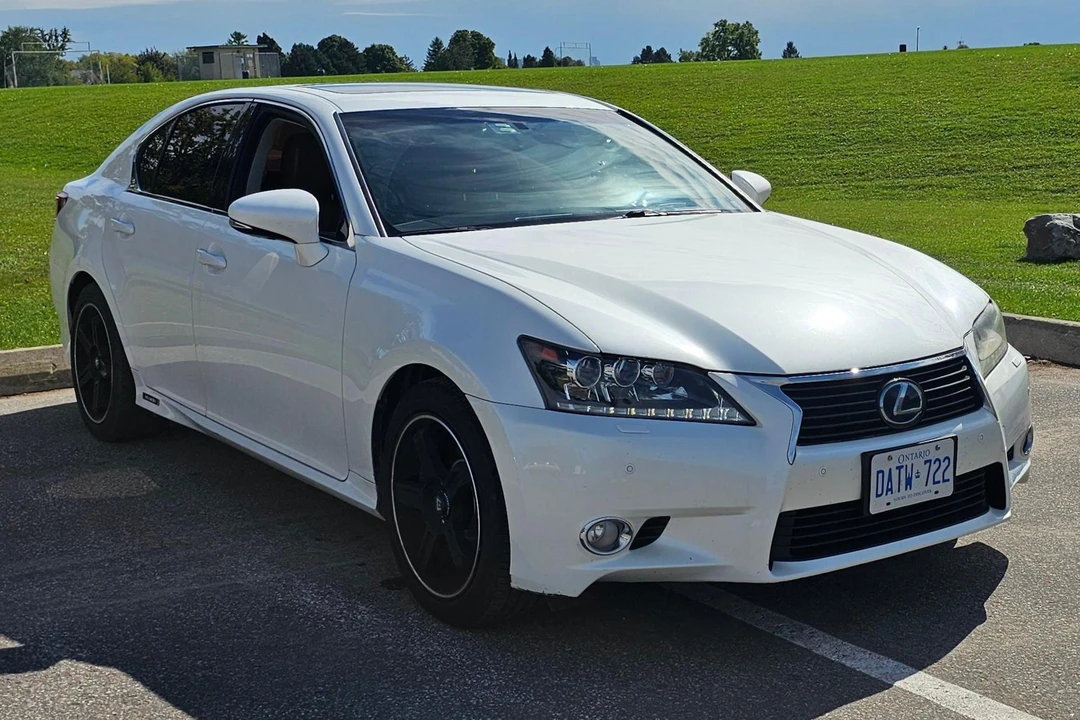 2013 Lexus GS 4th Gen - Image 15 of 31