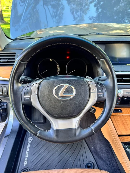 2013 Lexus GS 4th Gen - Image 10 of 20
