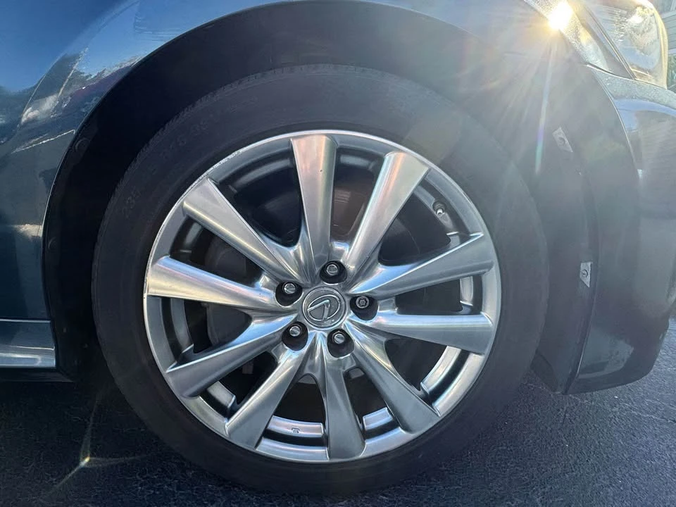 2013 Lexus GS 4th Gen - Image 15 of 16