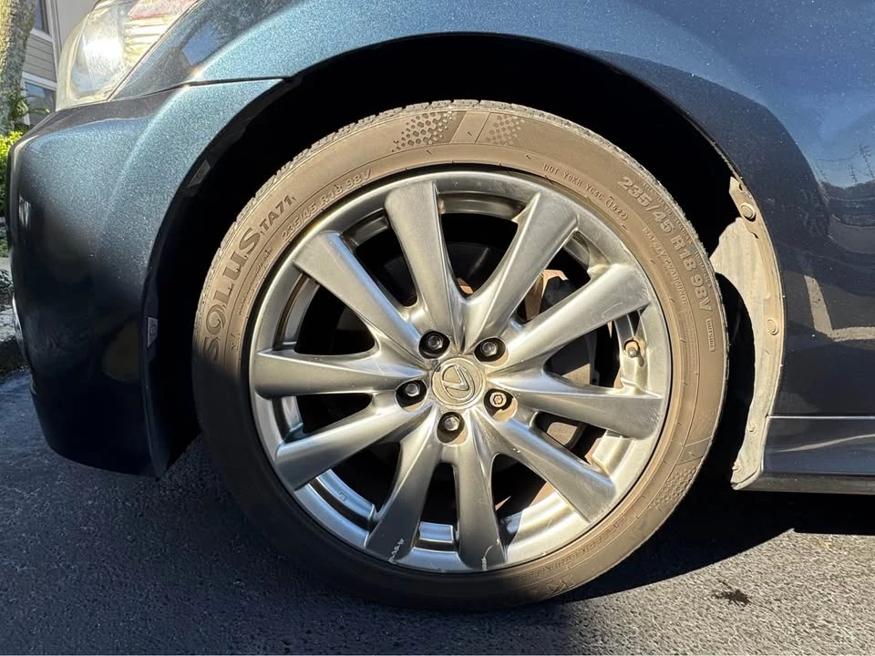 2013 Lexus GS 4th Gen - Image 17 of 19