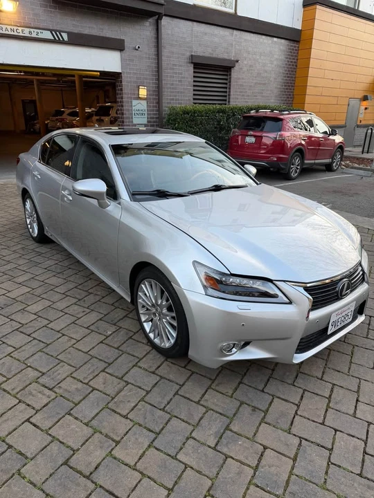2013 Lexus GS 4th Gen - Image 3 of 15