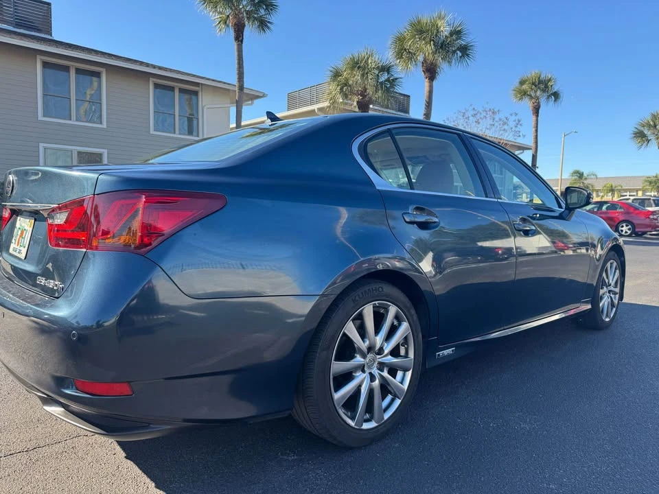 2013 Lexus GS 4th Gen - Image 2 of 16