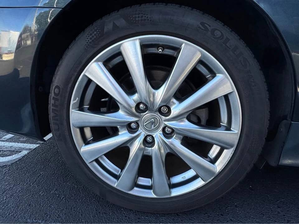 2013 Lexus GS 4th Gen - Image 16 of 19