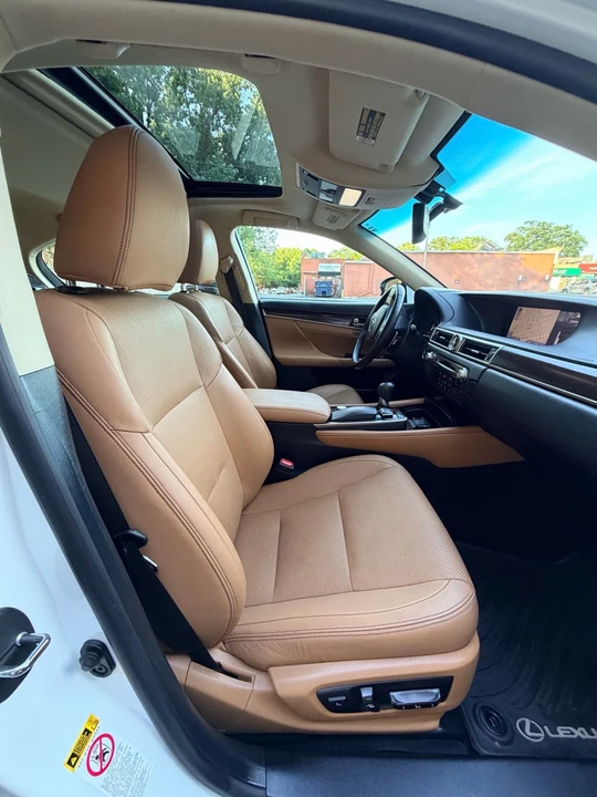 2013 Lexus GS 4th Gen - Image 12 of 24