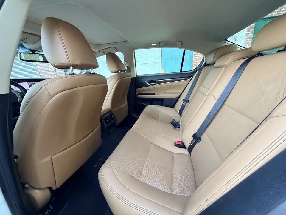 2013 Lexus GS 4th Gen - Image 10 of 24
