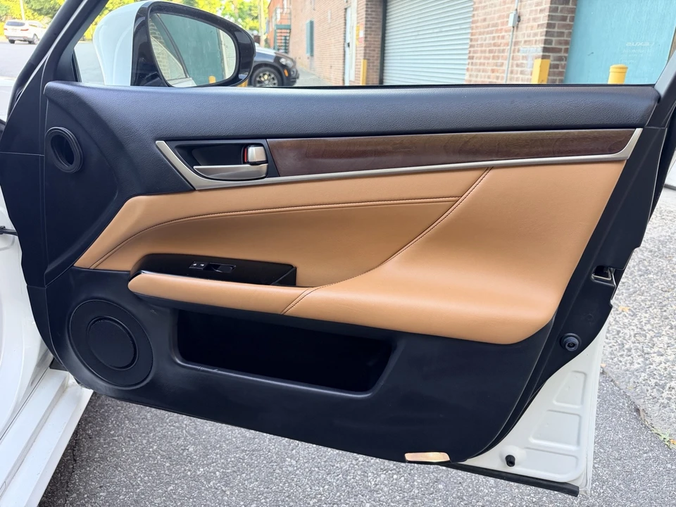 2013 Lexus GS 4th Gen - Image 21 of 24