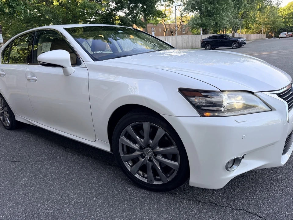 2013 Lexus GS 4th Gen - Image 6 of 24