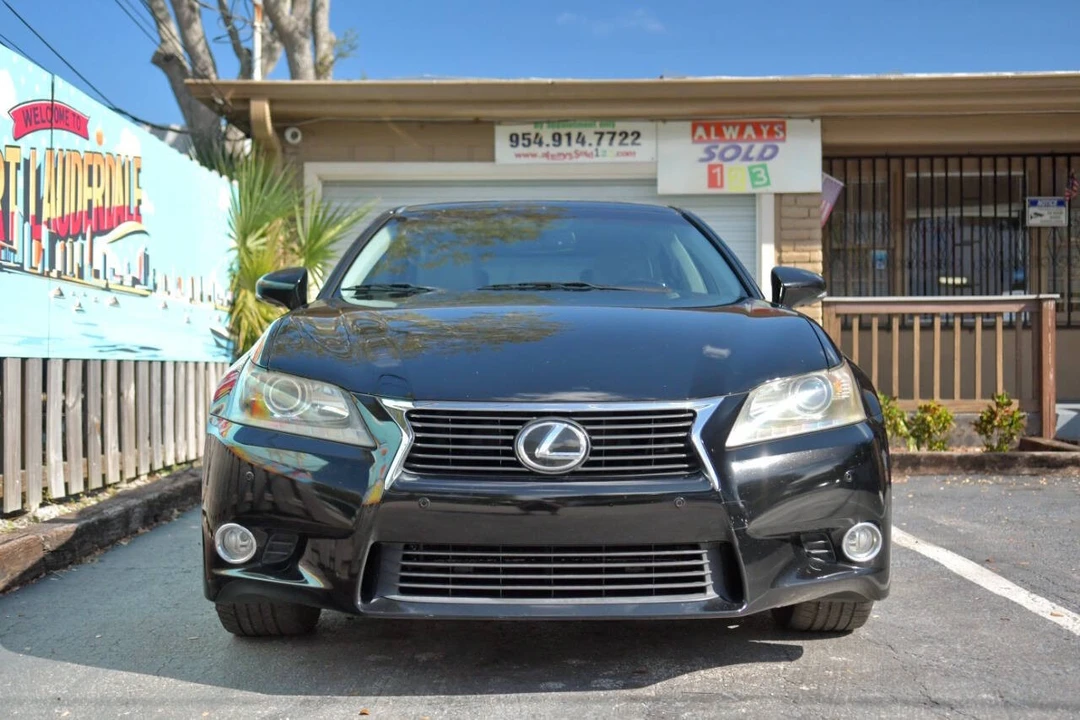 2013 Lexus GS 4th Gen - Image 4 of 12