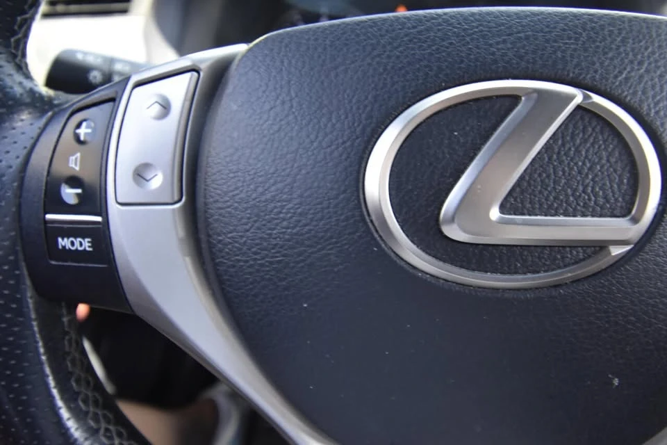 2013 Lexus GS 4th Gen - Image 16 of 20