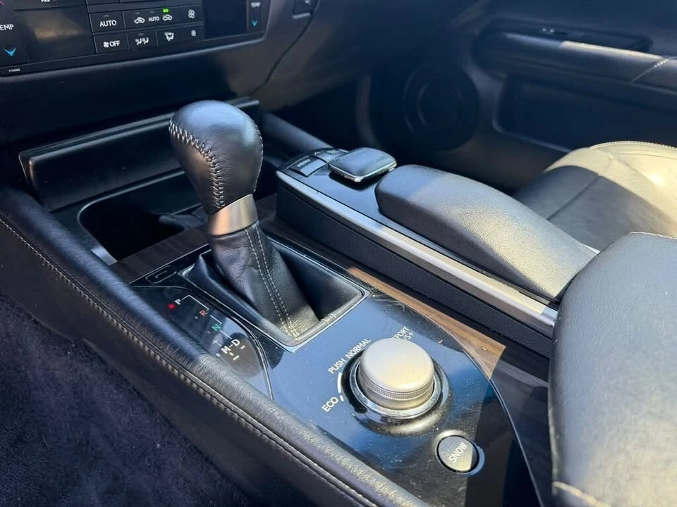 2013 Lexus GS 4th Gen - Image 18 of 20