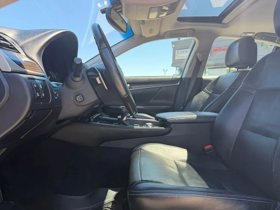 2013 Lexus GS 4th Gen - Image 8 of 20