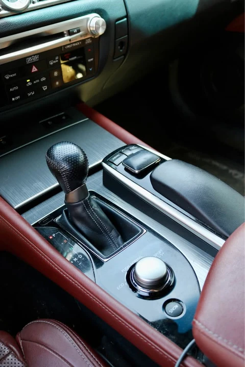 2013 Lexus GS 4th Gen - Image 8 of 12