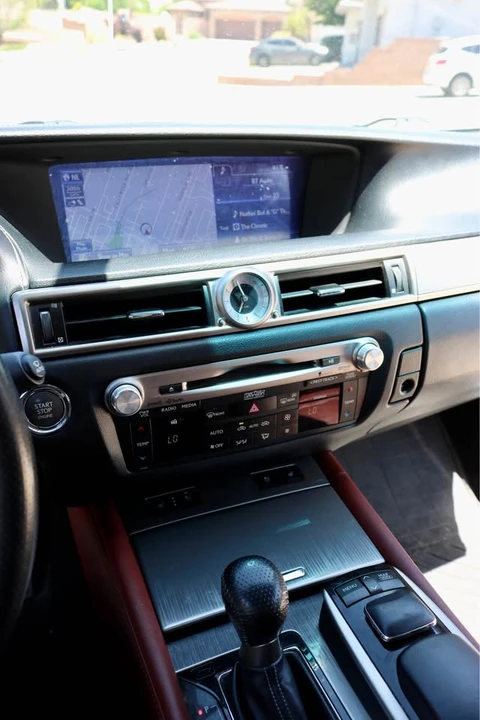 2013 Lexus GS 4th Gen - Image 11 of 12