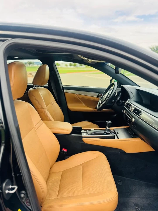 2013 Lexus GS 4th Gen - Image 15 of 20