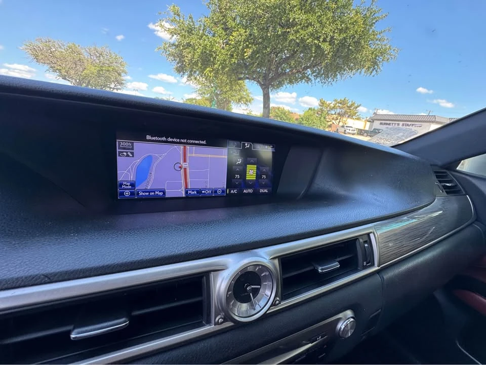 2013 Lexus GS 4th Gen - Image 10 of 11
