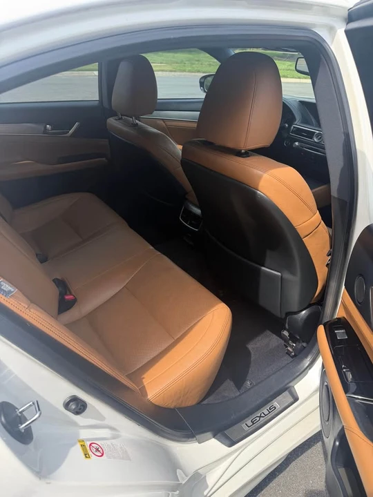 2013 Lexus GS 4th Gen - Image 11 of 16