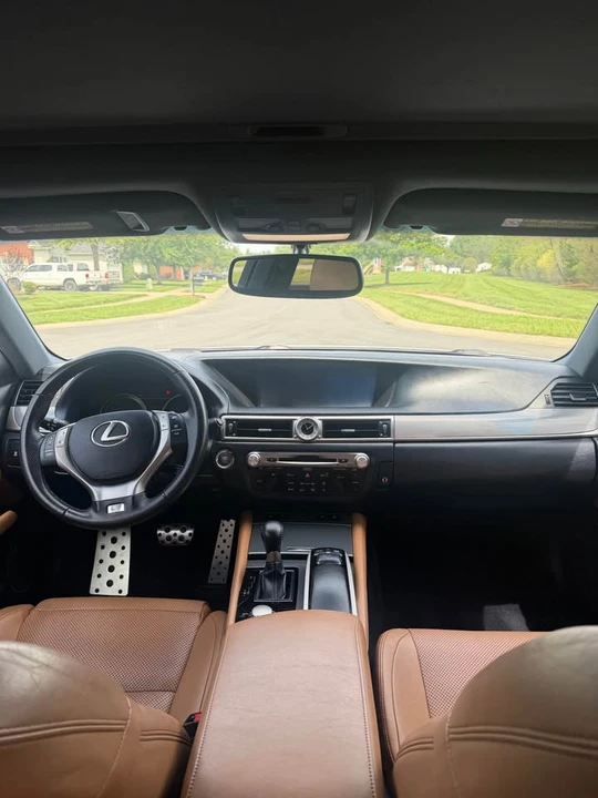 2013 Lexus GS 4th Gen - Image 8 of 16