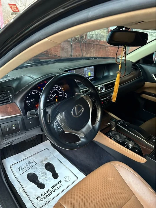 2013 Lexus GS 4th Gen - Image 8 of 20