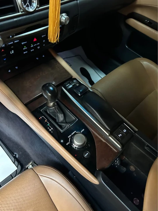 2013 Lexus GS 4th Gen - Image 16 of 20