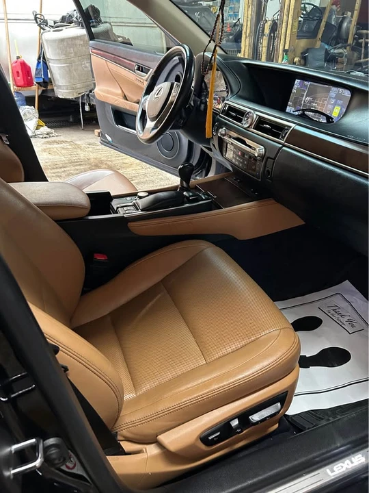 2013 Lexus GS 4th Gen - Image 10 of 20