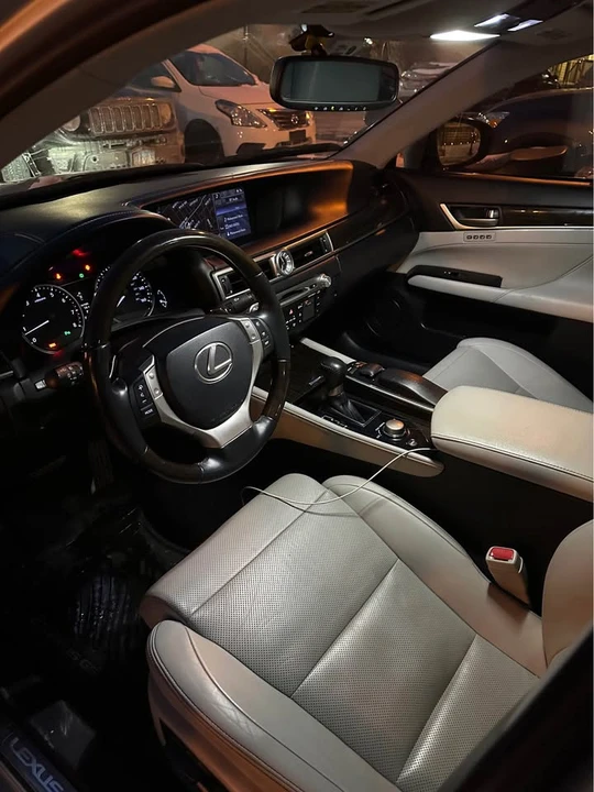 2013 Lexus GS 4th Gen - Image 11 of 20
