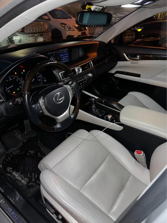 2013 Lexus GS 4th Gen - Image 12 of 20