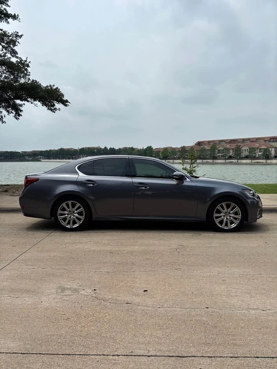 2013 Lexus GS 4th Gen - Image 8 of 15