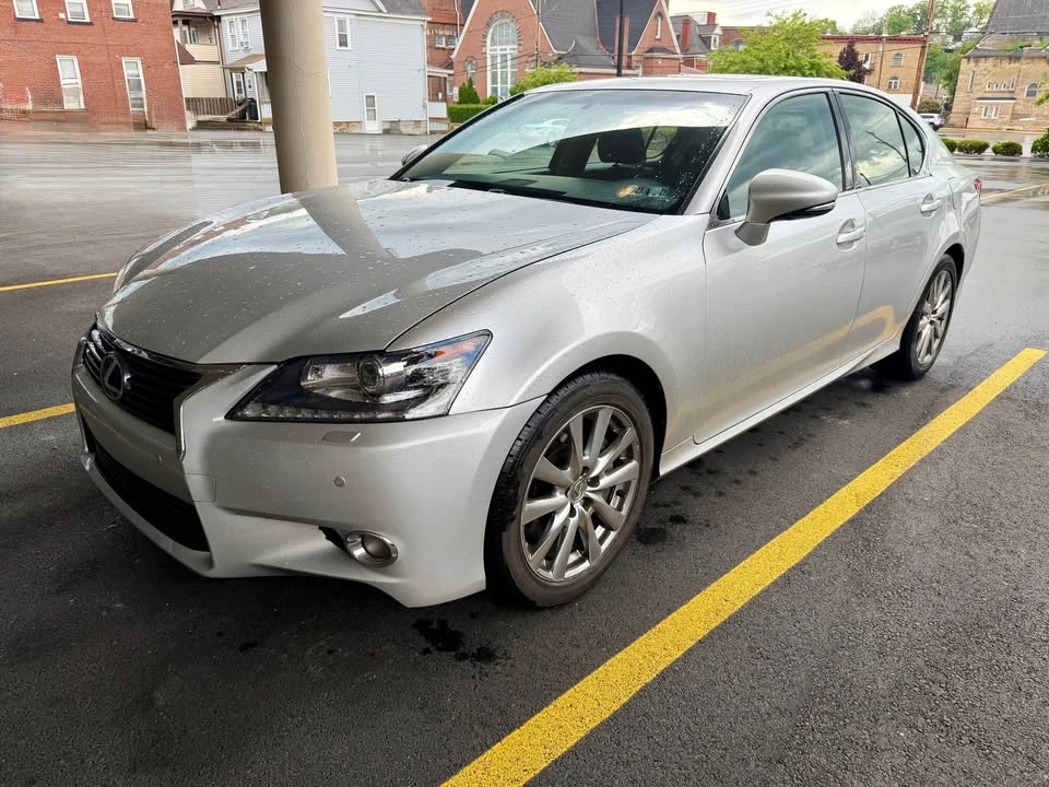 2013 Lexus GS 4th Gen - Image 2 of 12