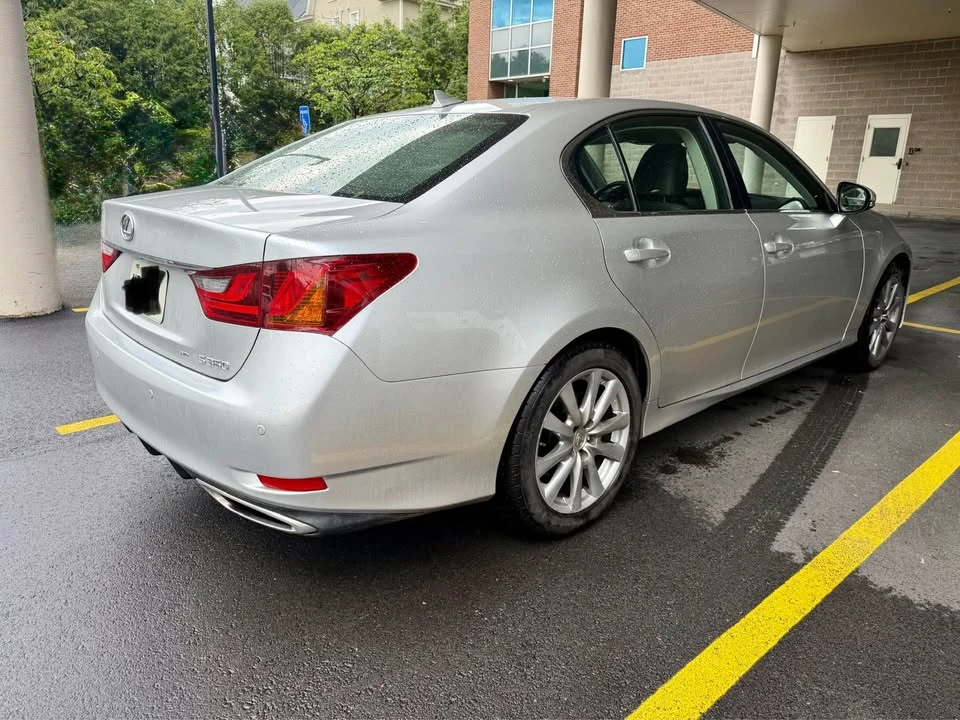 2013 Lexus GS 4th Gen - Image 9 of 12
