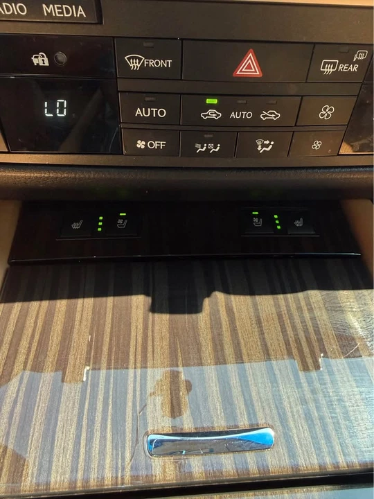 2013 Lexus GS 4th Gen - Image 16 of 17