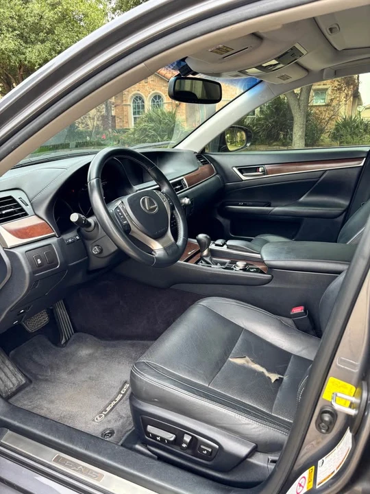 2013 Lexus GS 4th Gen - Image 12 of 15