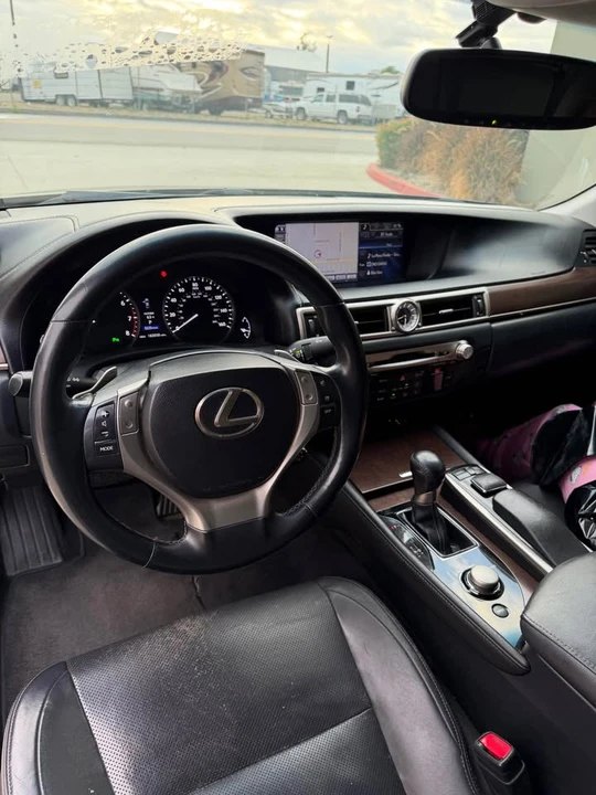 2013 Lexus GS 4th Gen - Image 16 of 21