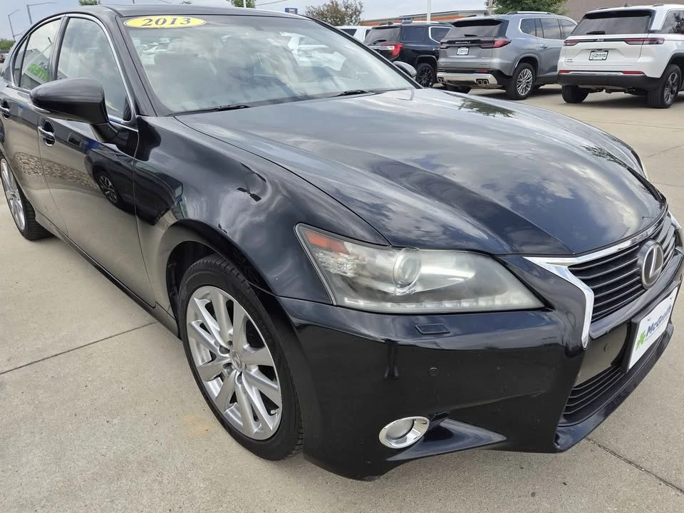 2013 Lexus GS 4th Gen - Image 2 of 9