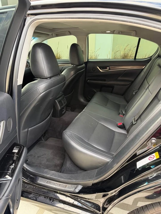 2013 Lexus GS 4th Gen - Image 11 of 21