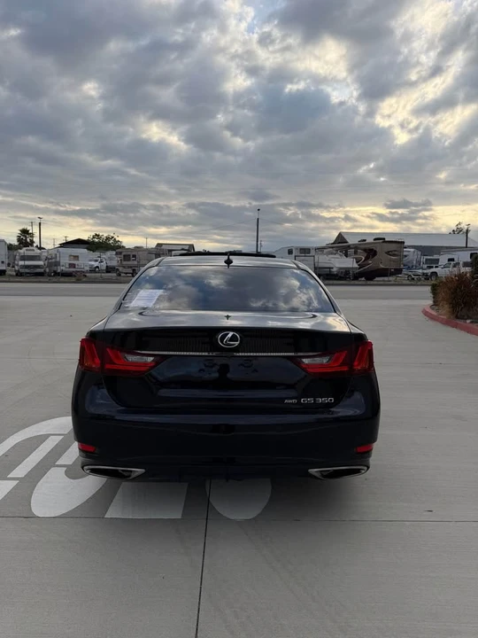 2013 Lexus GS 4th Gen - Image 9 of 21