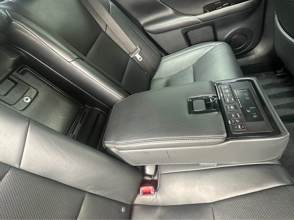 2013 Lexus GS 4th Gen - Image 8 of 15