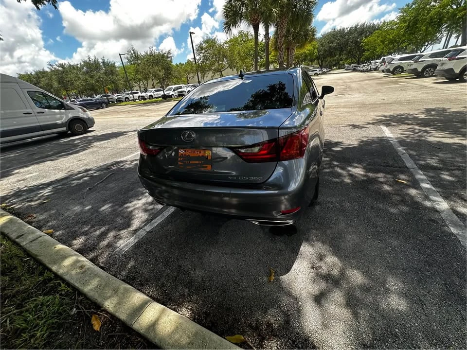 2013 Lexus GS 4th Gen - Image 10 of 20