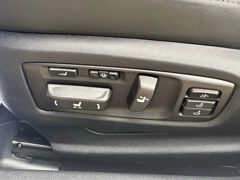 2013 Lexus GS 4th Gen - Image 7 of 15