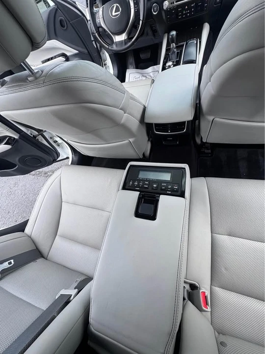2013 Lexus GS 4th Gen - Image 9 of 18