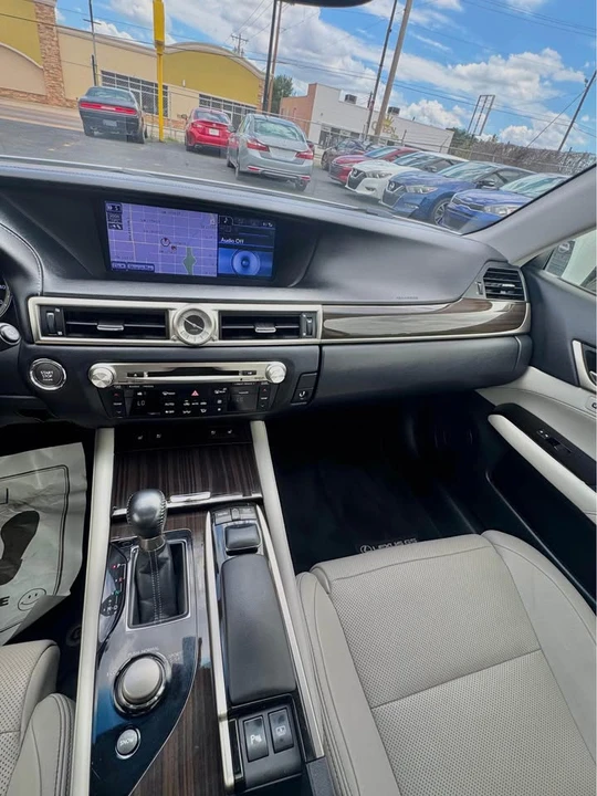 2013 Lexus GS 4th Gen - Image 14 of 18