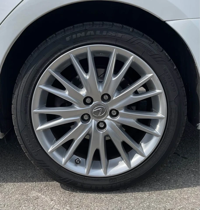 2013 Lexus GS 4th Gen - Image 11 of 19