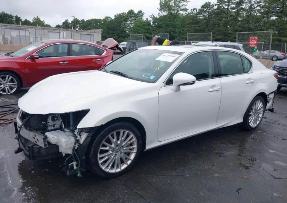 2013 Lexus GS 4th Gen - Image 17 of 19